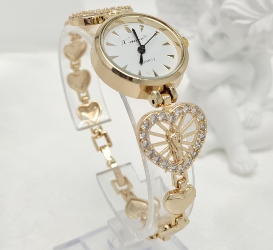 Quartz watch gold