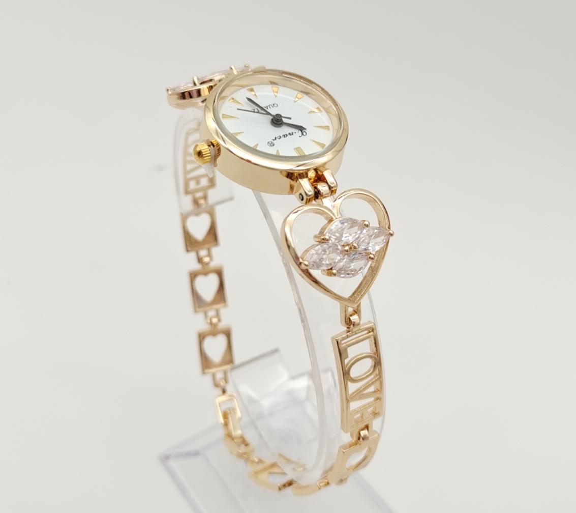 Aolly Quartz watch gold