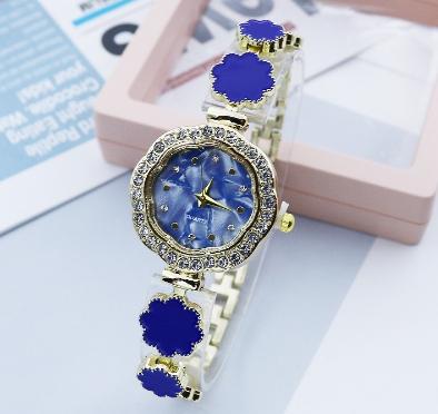 Aolly Quartz watch gold