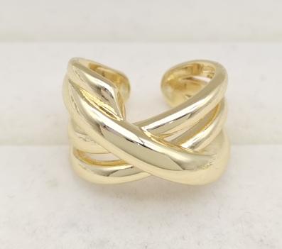 Ring. 14K gold plated.