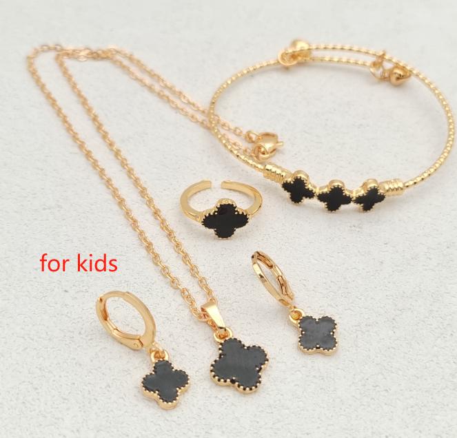 Set Brass Alloy, 18K gold plated