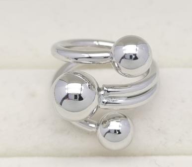 Ring. Silver plated.