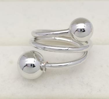 Ring. Silver plated.