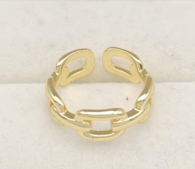 Ring. 14K gold plated.