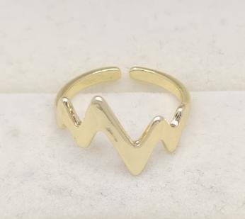 Ring. 14K gold plated.